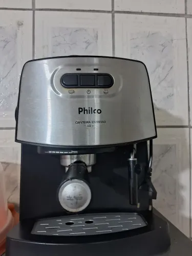 Vendo cafeteira elétrica