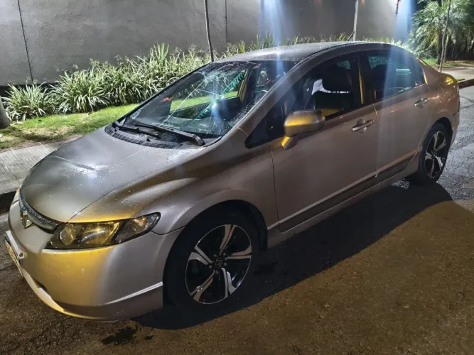 Honda Civic Sedan LXS 1.8/1.8 Flex 16V Mec. 4P 2007