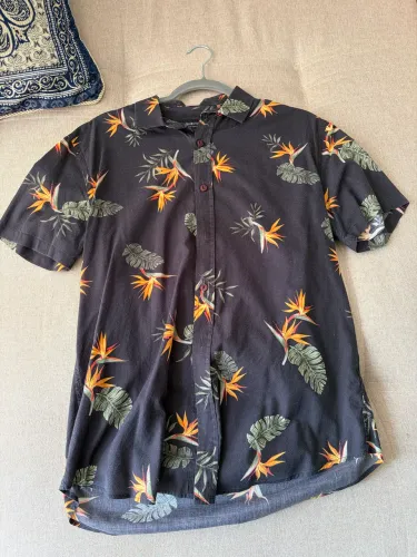 Camisa manga curta tropical - unissex