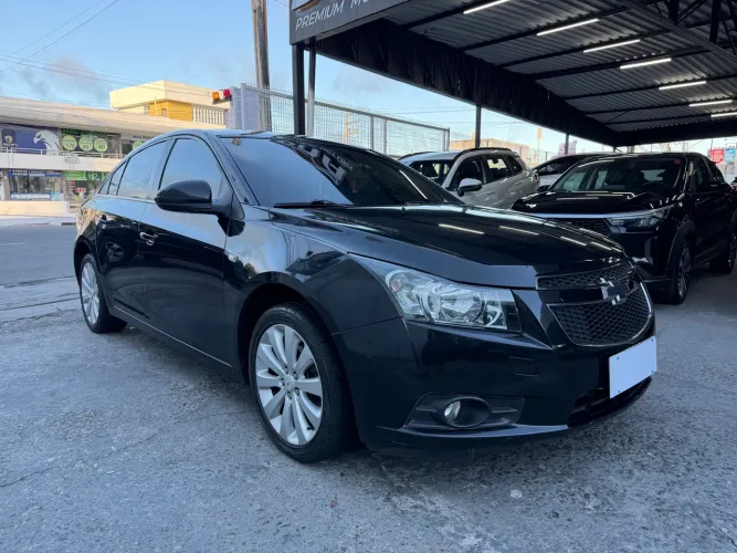 Volkswagen Polo Sed./sed. Comf. 2.0/2.0 Flex 8V 4P 2005