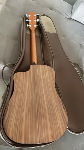 Violão Taylor 