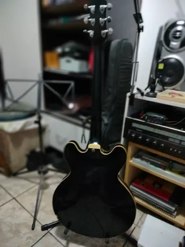 Guitarra Semi acústica Crafter SEG-300BK (Pequenos detalhes)