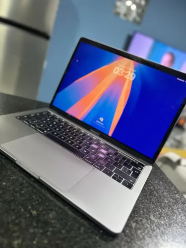 MacBook Pro 2017 A1706 