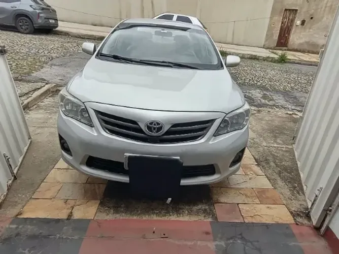 Toyota Corolla GLI 1.8 Flex 16V Aut. 2014