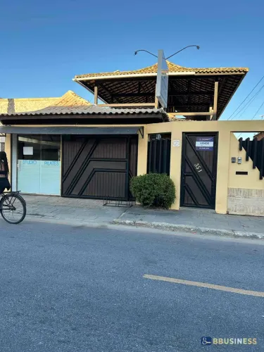 Casa Ampla com Duas Residências + Ponto Comercial à Venda 450m² de Terreno - Parque Turf