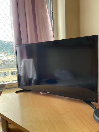 Smart TV Samsung 32" LED Tizen HD 32T4300 HDR WiFi 2 HDMI 1 USB - UN32T4300AGXZD