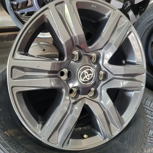 Rodas da Toyota Hilux Aro 17