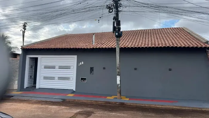 CASA TERREA A VENDA NO AERO RANCHO