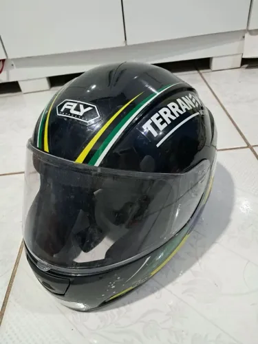 2 capacete por 200 WhatsApp: 91- *