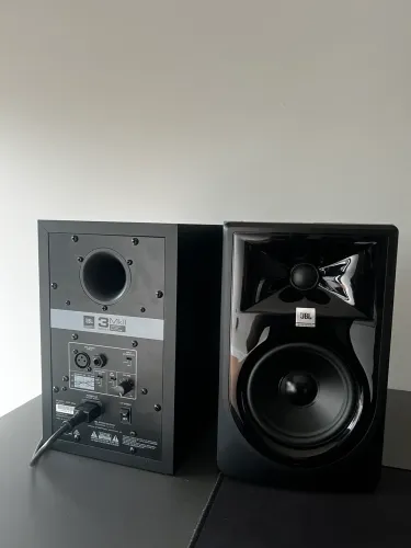 CAIXAS DE SOM JBL 305P MKII
