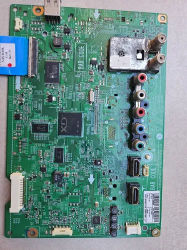 Placa principal LG 32CS460<br>Retirada TV com a tela quebrada <br>Funcionando.