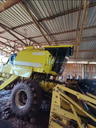 Colhedeira 8055