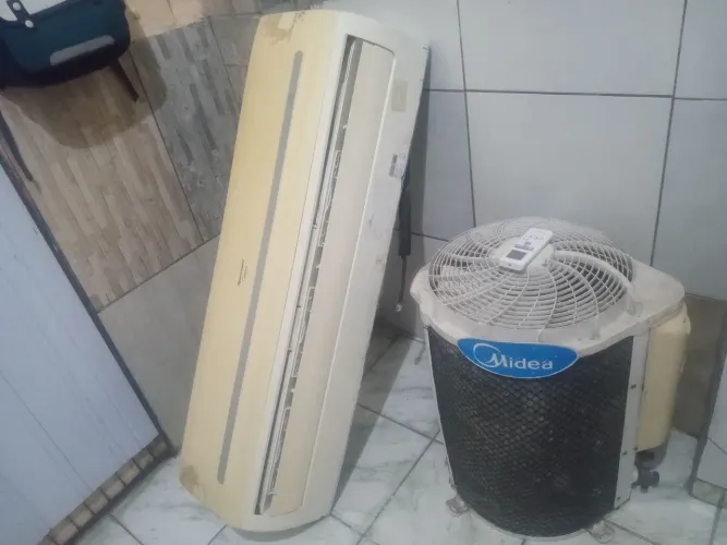 Ar condicionado split 30 BTUs Springer Midea comvercional serpentina cobre