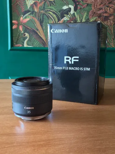Canon RF 35mm f/1.8 | Caixa Original