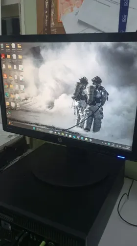Monitor Preto Tela 19" LCD LG W1942PE-PF