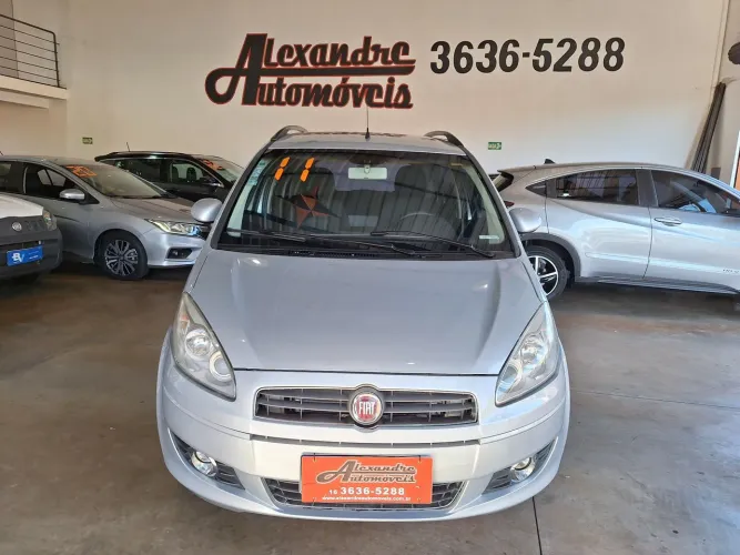 Fiat Idea Attractive 1.4 Fire Flex 8V 5P 2011