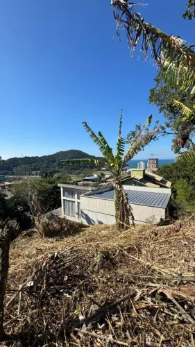 Lote/Terreno para venda possui 400 metros quadrados em Ilhota - Itapema - Santa Catarina