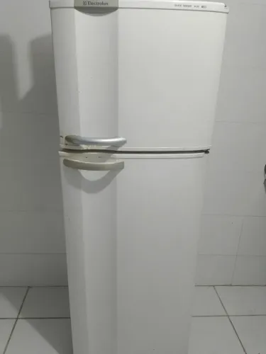 Geladeira Electrolux Duplex 340L