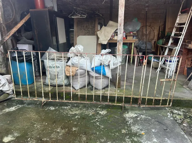 Grade de proteção com portão