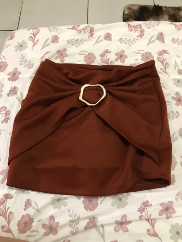 Vendo Saia, Conjunto de Paetê e um de franja