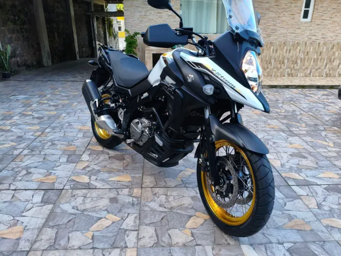 Suzuki vstron 