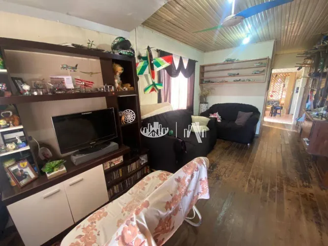 Casa com 3 quartosà venda, 124 m² por R$ 595.000 - Bancários - Londrina/PR
