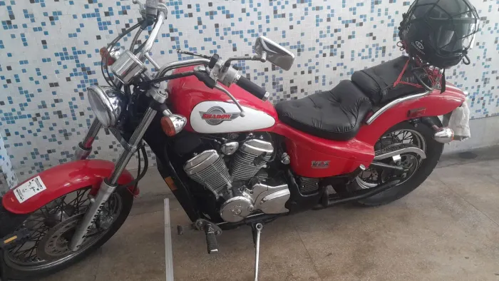 Moto shadow 600cc toda original 