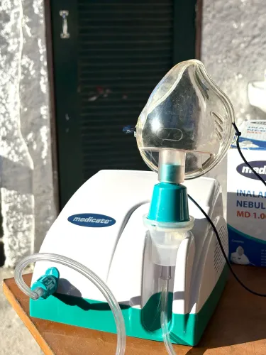Inalador Nebulizador Medicate MD1000 Bivolt Branco