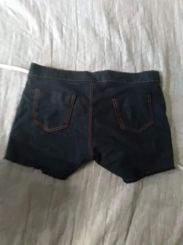 Vende se short novo