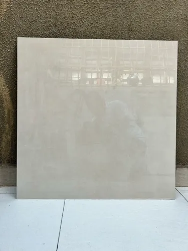 10 m2 de Porcelanato Novo Bege Retificado Polido 71x71 Lindo!