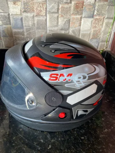 Capacete