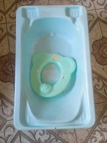 Bacia de bebê tomar banho