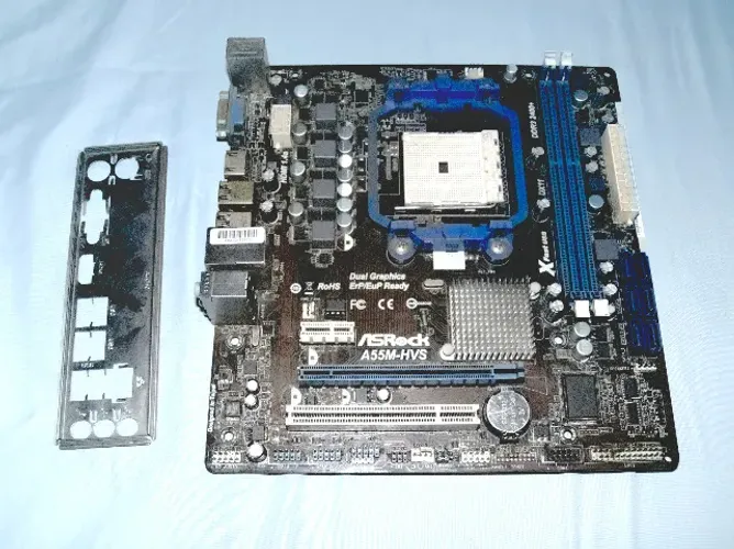 Placa mãe ASROCK A55M-HVS não dá video