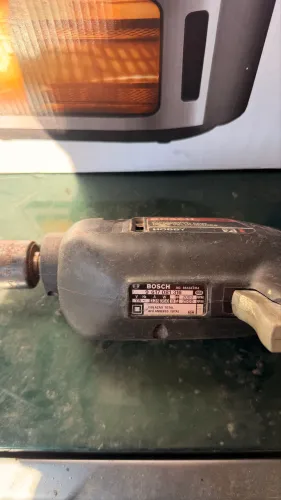 Furadeira Bosch hobby 110v