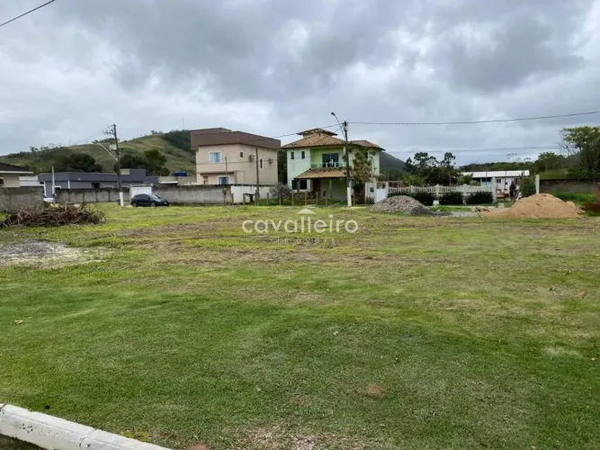 Terreno à venda em condomínio, 360 m² por R$ 135.000 - Cajueiros (Itaipuaçu) - Maricá/RJ