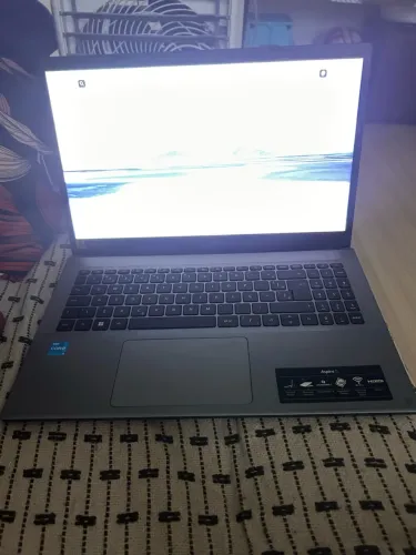 Acer aspire 5