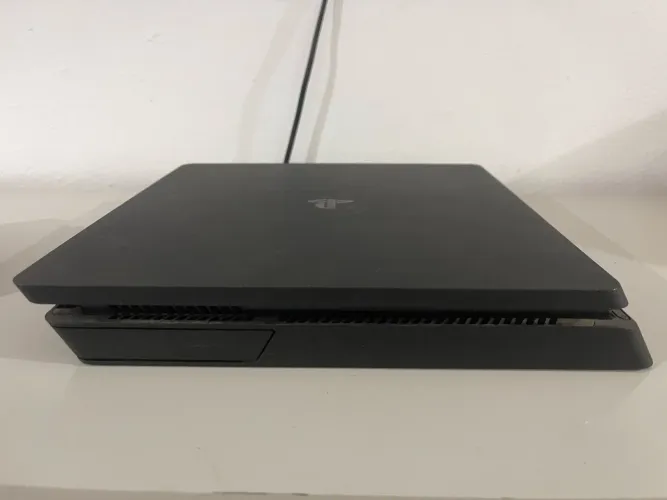 Play station 4