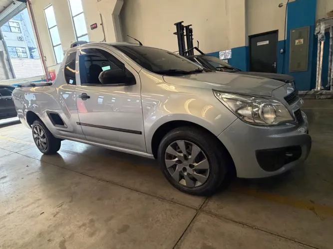 Chevrolet Montana LS 1.4 Econoflex 8V 2P 2012