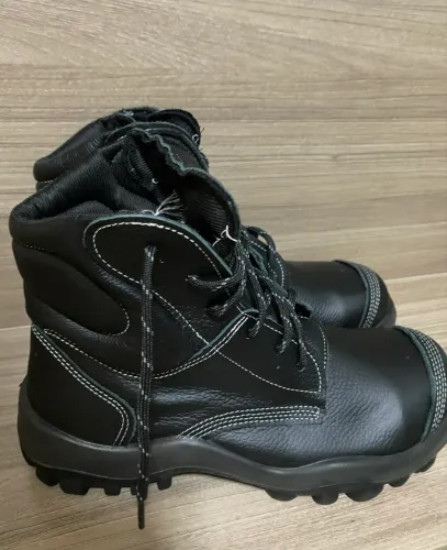 Botina número 40