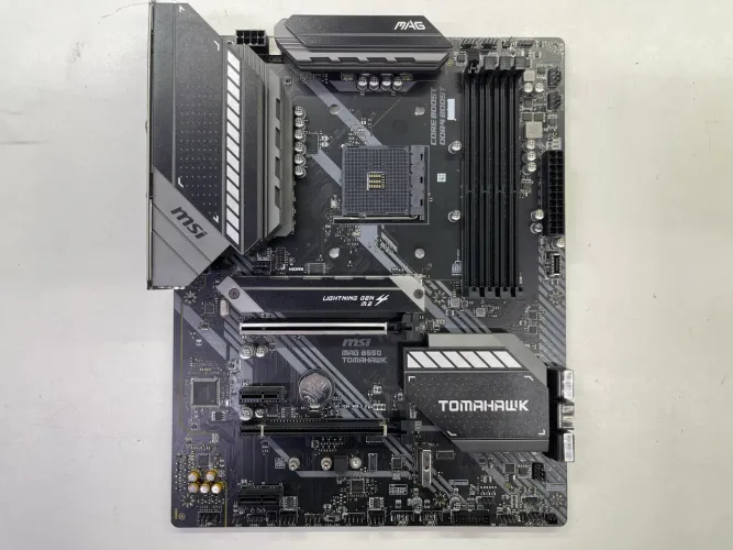 Placa mãe MSI tomahalk LEIA!