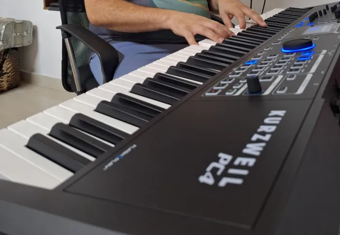 Piano Kurzweil PC4 88 