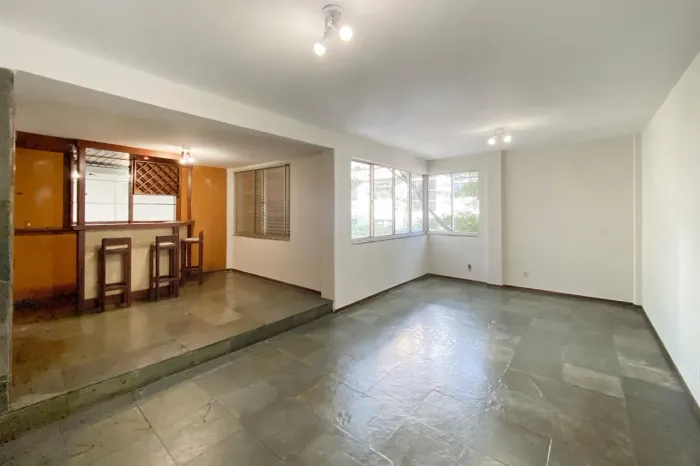 Apartamento à Venda - Cruzeiro, 3 Quartos, 130 m2