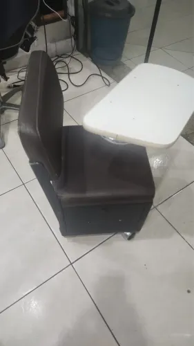 VAN DE VELDE - Cadeira de Manicure Profissional com Apoio de Mãos e Rodízios