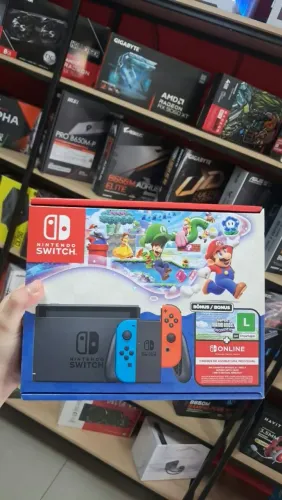 CONSOLE NINTENDO SWITCH + SUPER MARIO BROS. WONDER