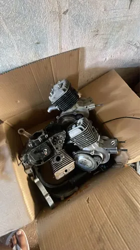 Motor de motorizada no preço tbm tenho outras peças de motorizada