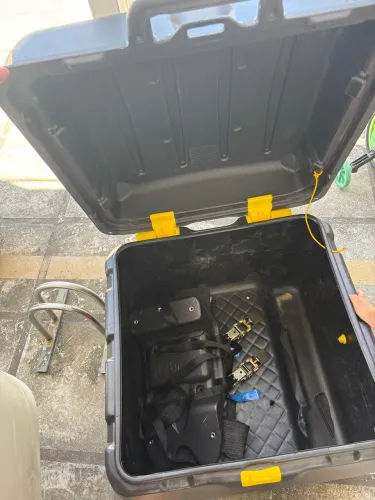 Baú para moto com bagageiro