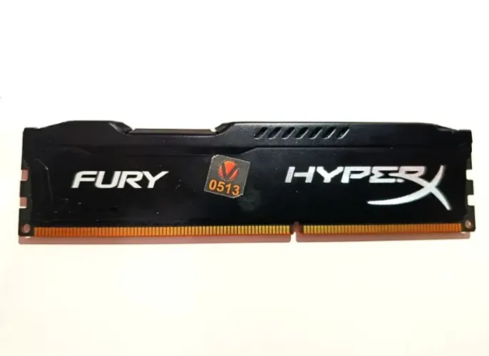 Memória RAM HyperX DDR3 4GB 1866MHz