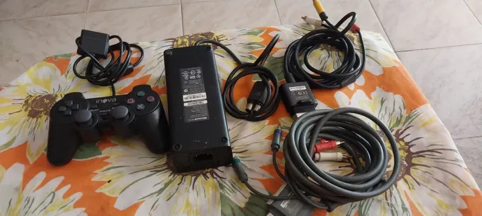 Fonte xbox mais cabos