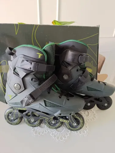 Roller Traxart Revolt