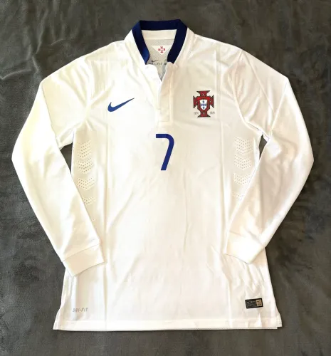 Camisa Portugal 2014 - Modelo jogador - Cristiano Ronaldo